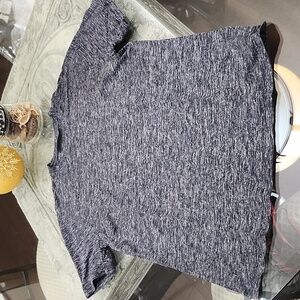 Icebreaker men's  Merino linen blend Heather T-Shirt small like new